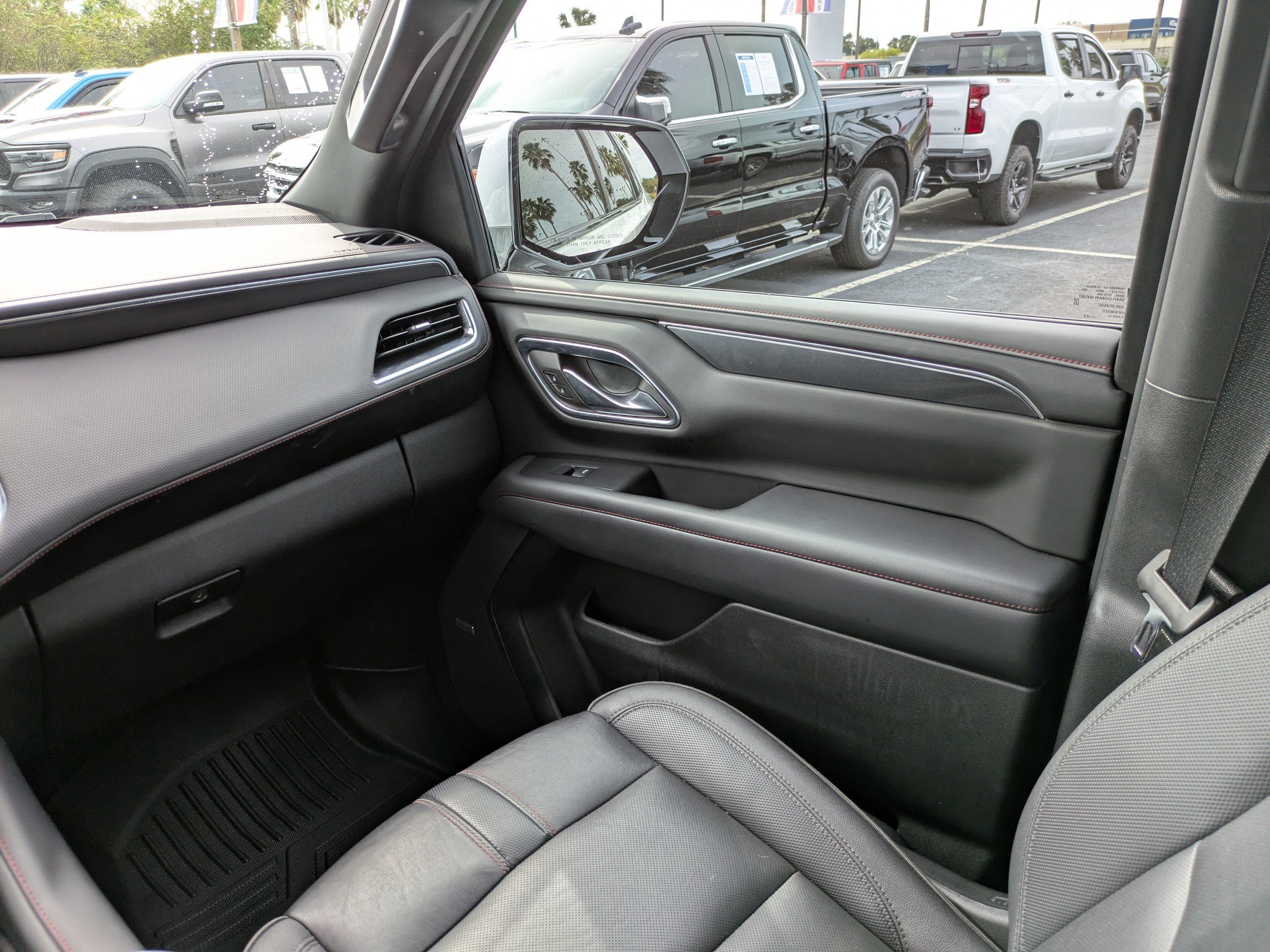 2023 Chevrolet Tahoe RST photo 19