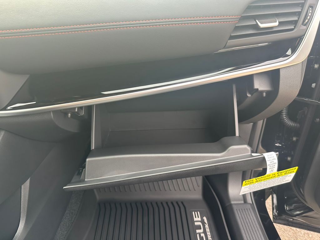 2026 Nissan Rogue SV photo 28