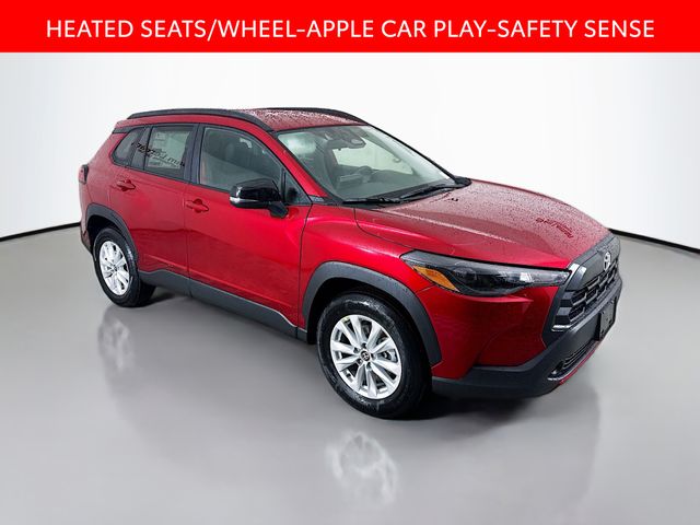 2026 Toyota Corolla Cross LE's photo