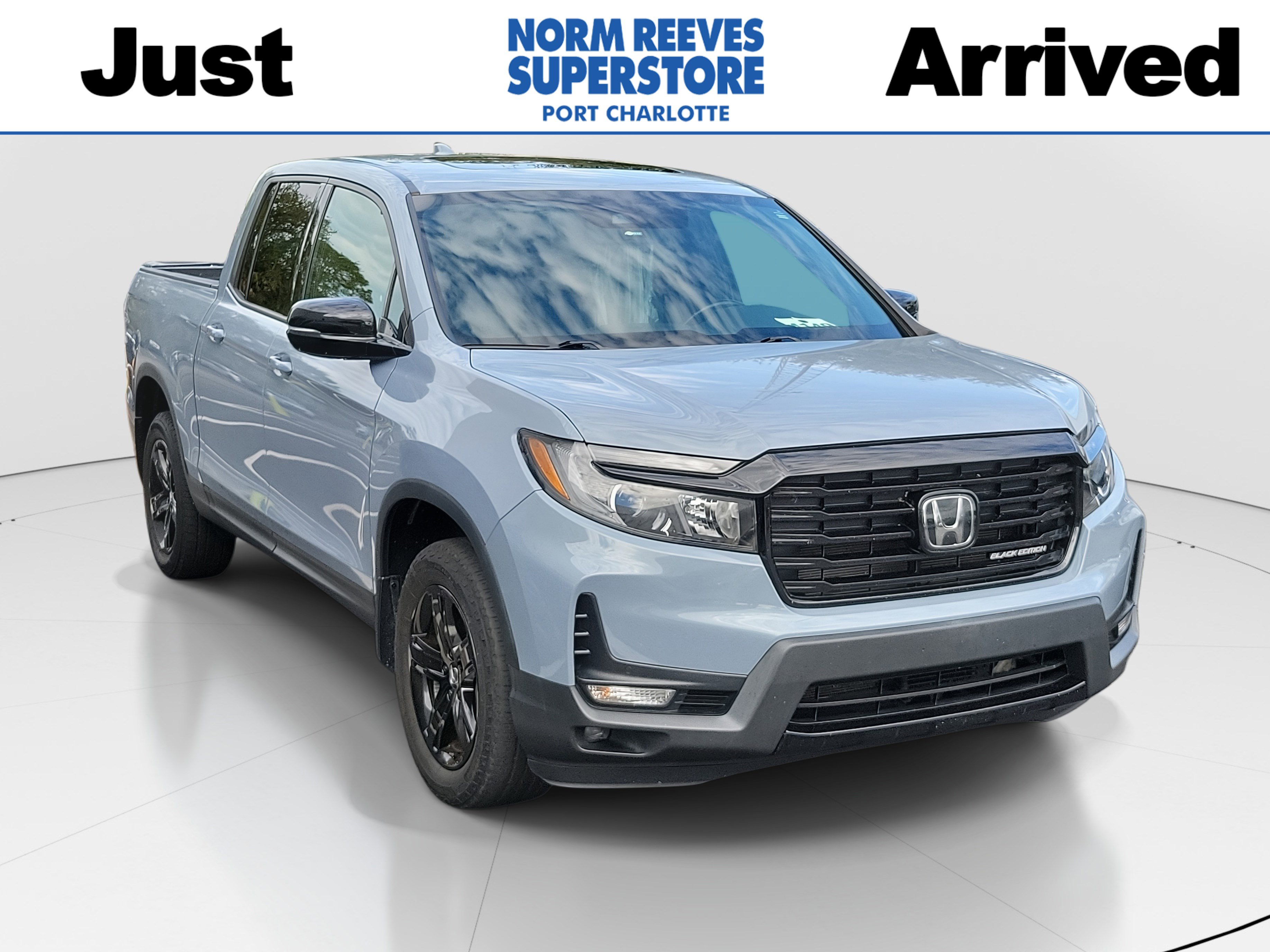 2023 Honda Ridgeline Black Edition's photo