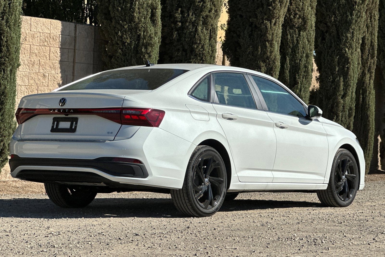 2025 Volkswagen Jetta SE photo 4