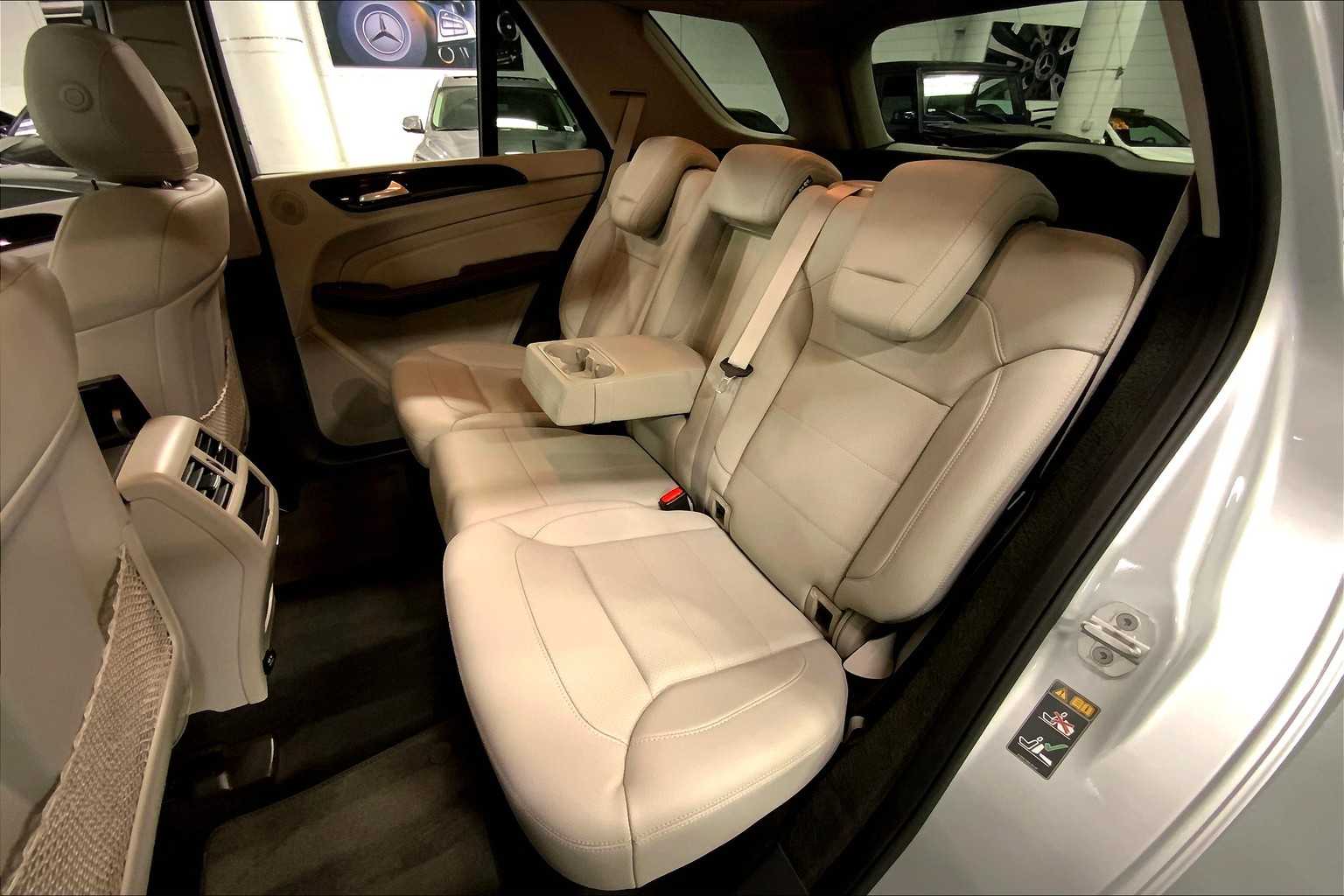 2015 Mercedes Benz ML 350 photo 18