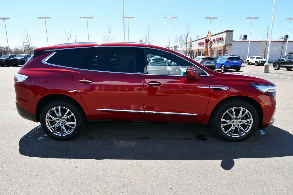 2023 Buick Enclave Premium photo 8