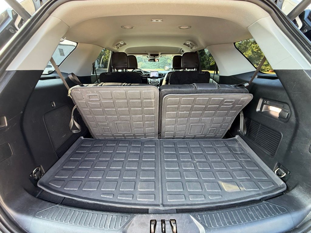 2022 Ford Explorer XLT photo 23