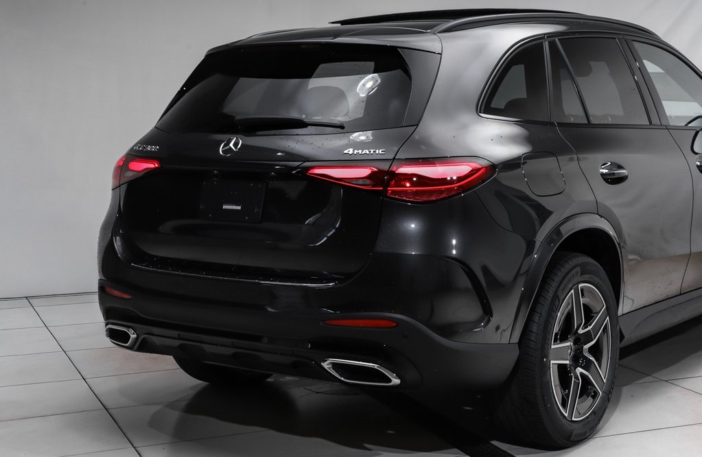 2026 Mercedes Benz GLC 300 4MATIC photo 4