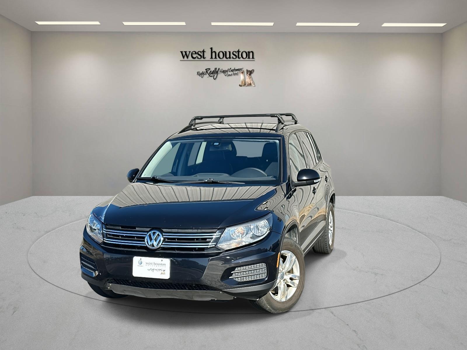2017 Volkswagen Tiguan S's photo