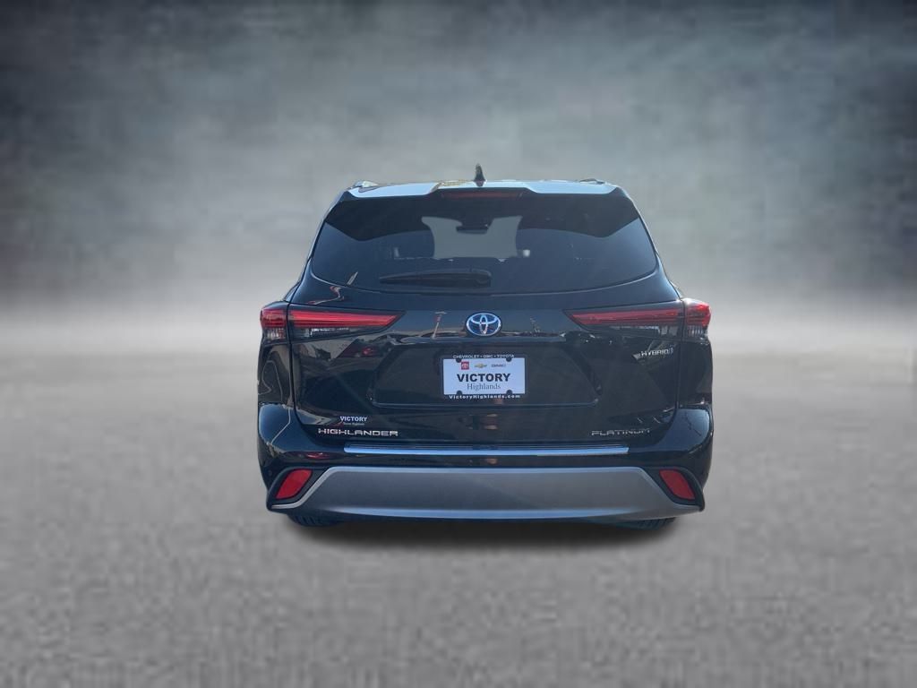 2021 Toyota Highlander Hybrid Platinum photo 4
