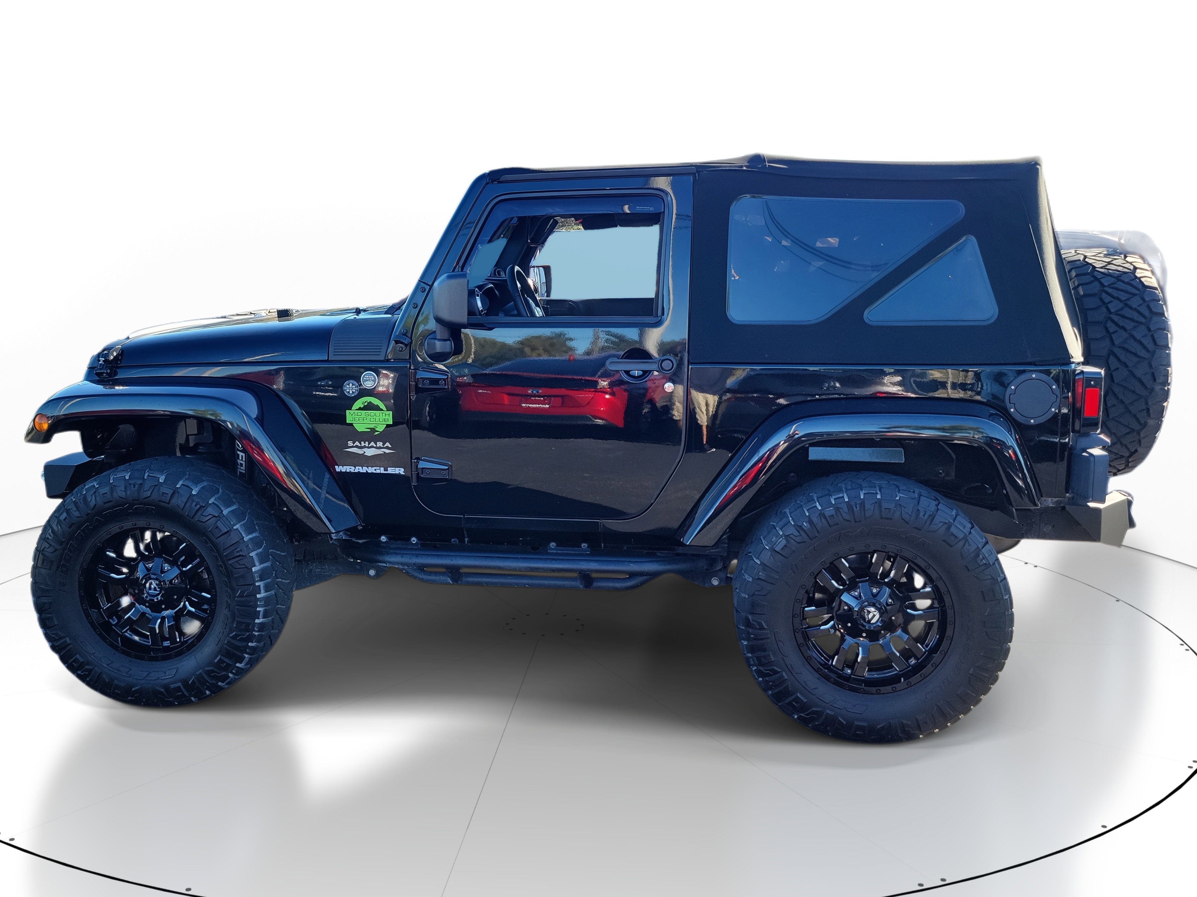 2012 Jeep Wrangler Sahara photo 3