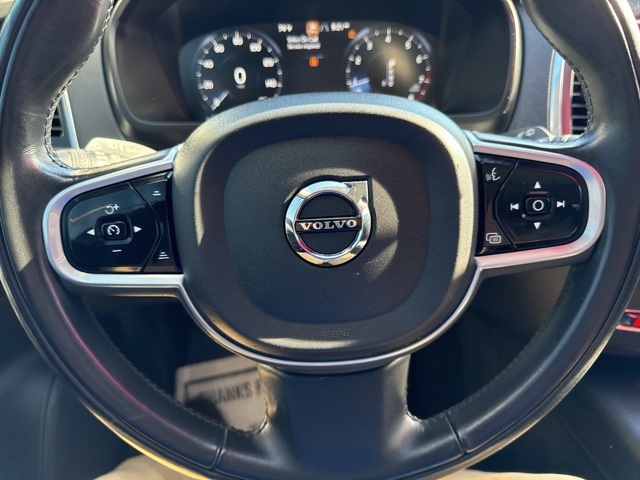 2022 Volvo XC90 T5 Momentum photo 28