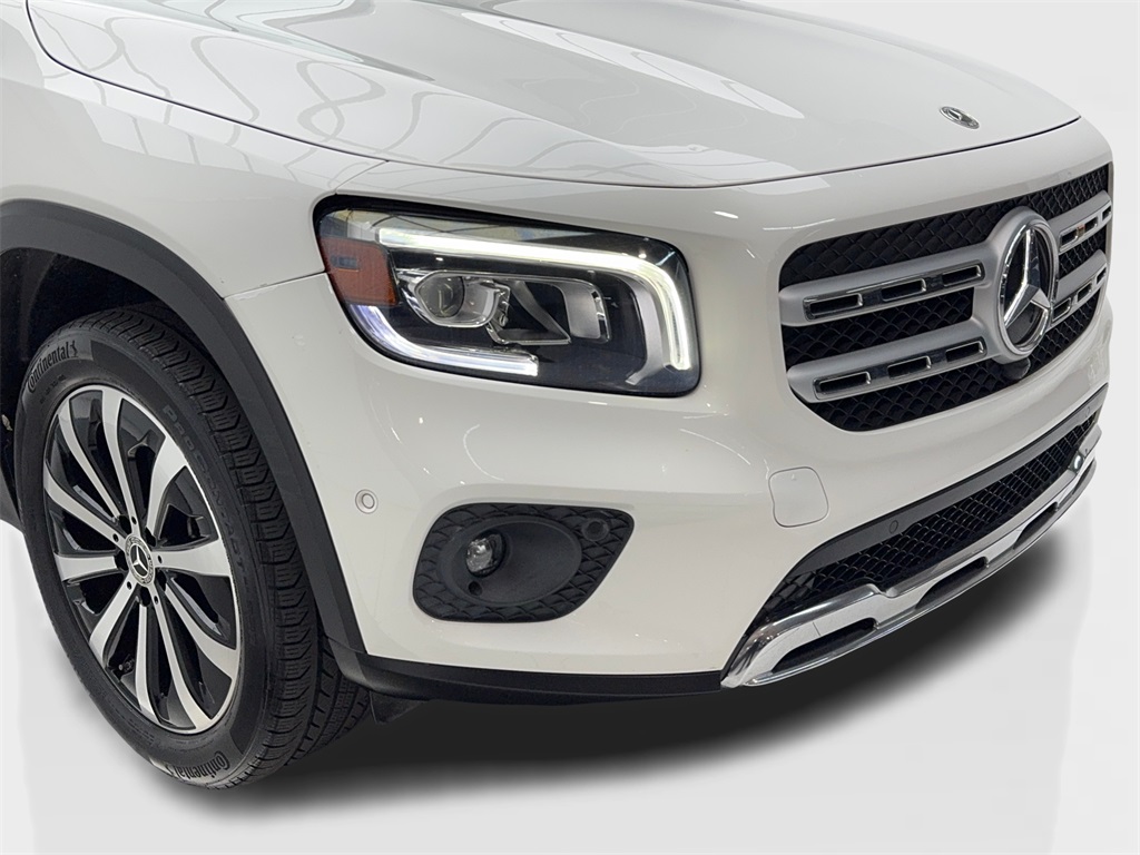 2021 Mercedes Benz GLB 250 photo 3