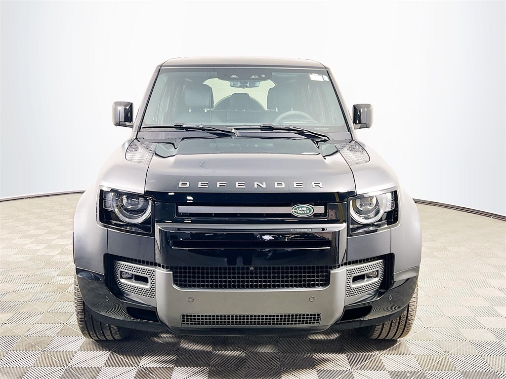 2024 Land Rover Defender 110 Carpathian Edition photo 2