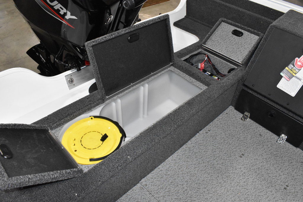 New 2023 Crestliner 1650 Pro Tiller Boat in Sioux Falls A302A Vern Eide