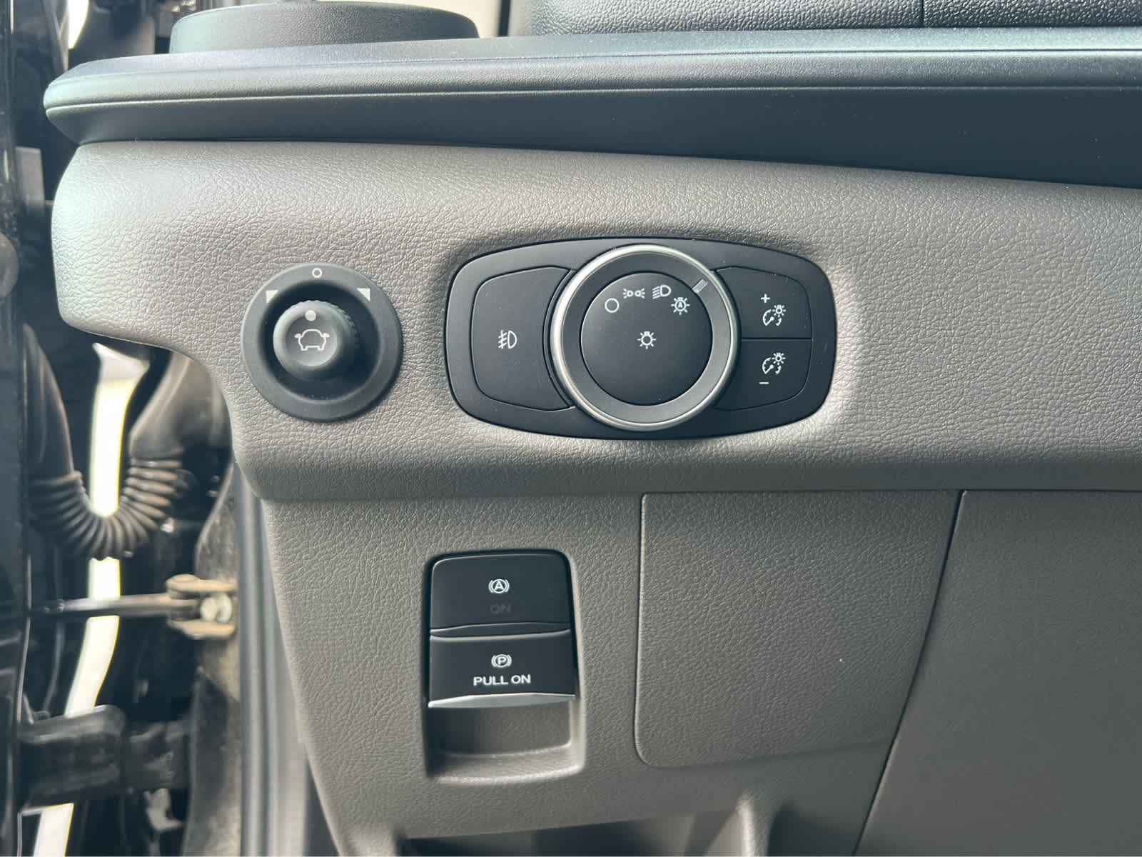 2024 Ford Transit Passenger Van XLT - Photo 27