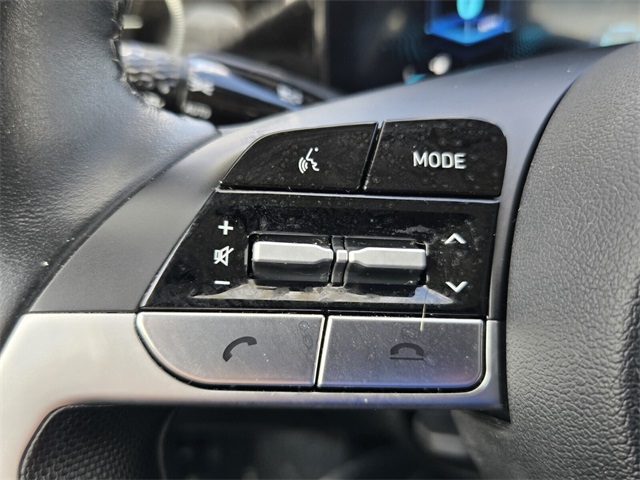 2023 Hyundai Elantra Limited photo 25