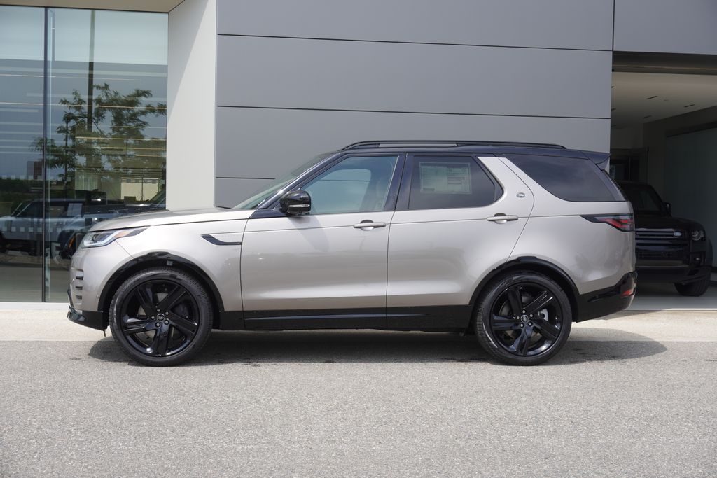 2025 Land Rover Discovery SE photo 8