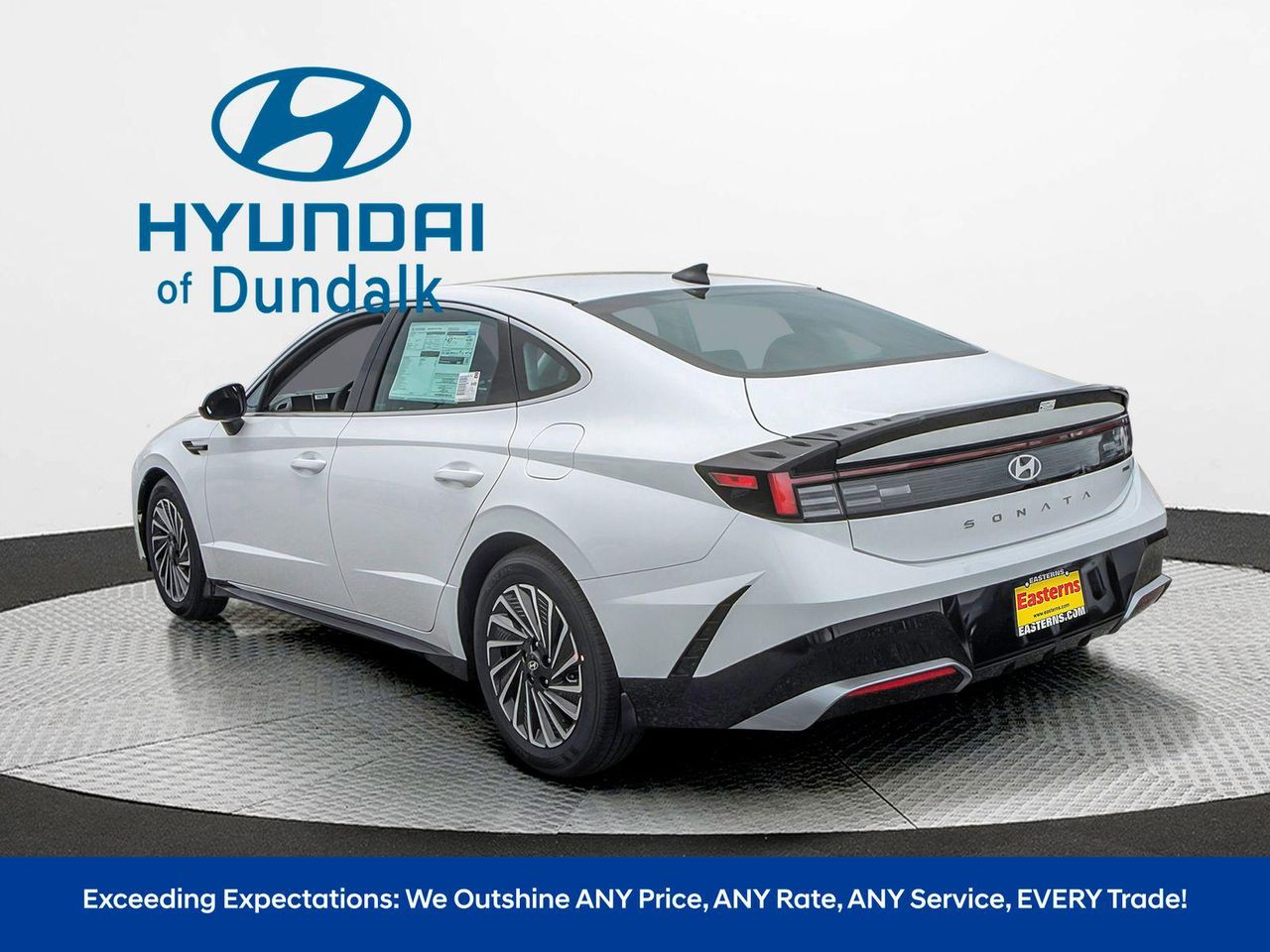 2025 Hyundai Sonata Hybrid SEL photo 4