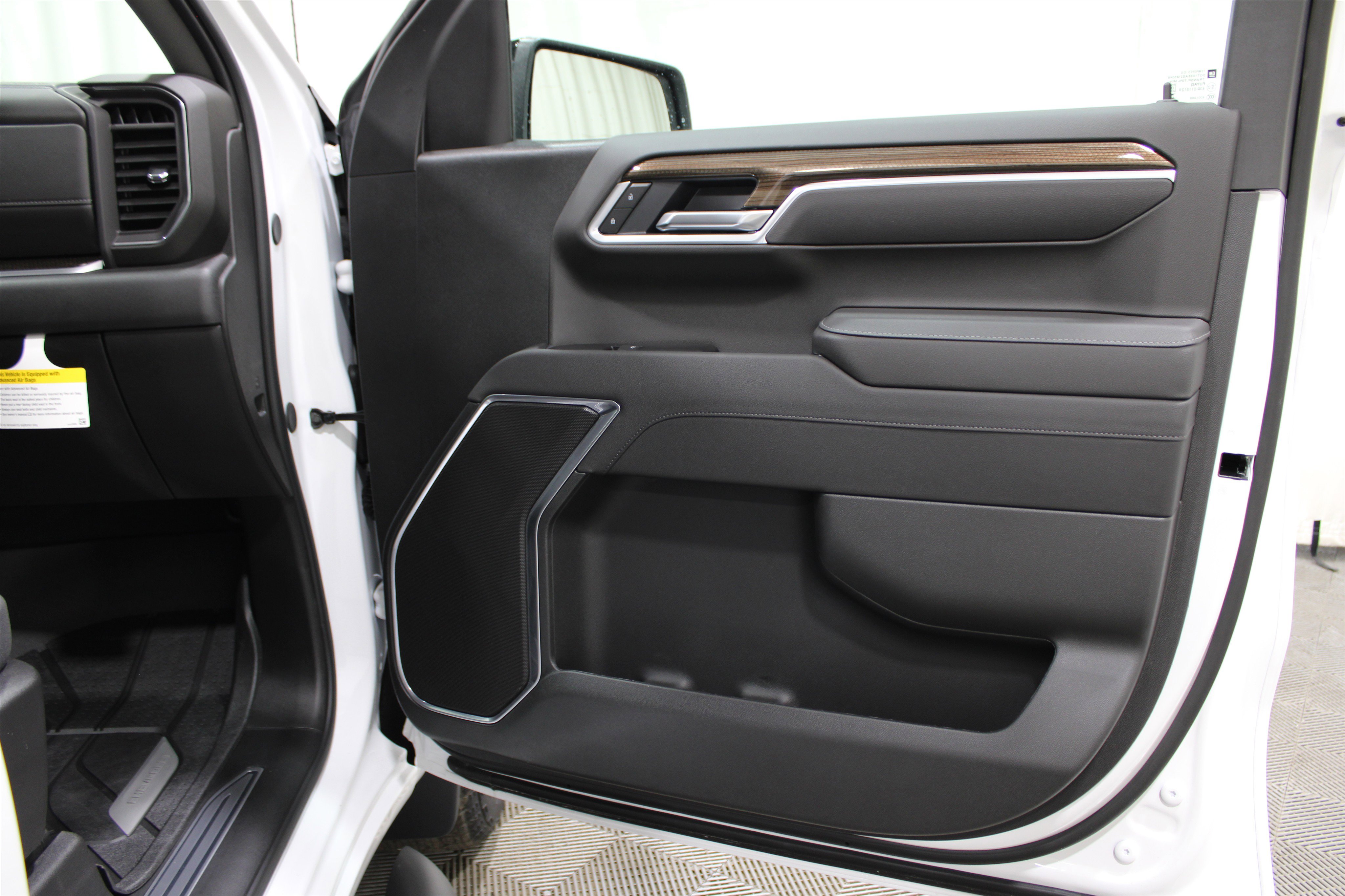 2026 Chevrolet Silverado 1500 RST photo 25