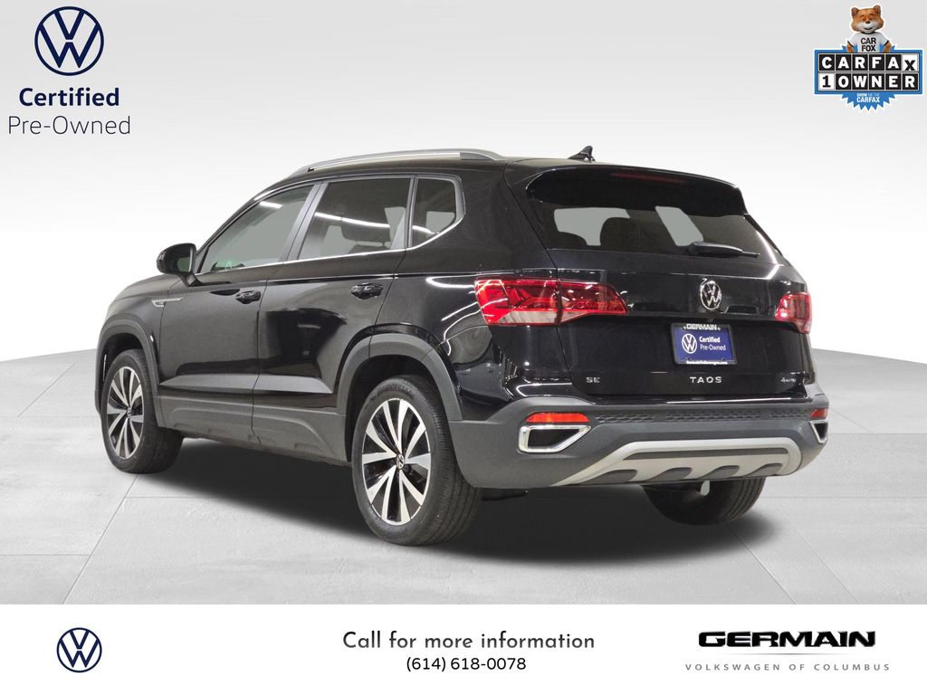 2022 Volkswagen Taos SE photo 3