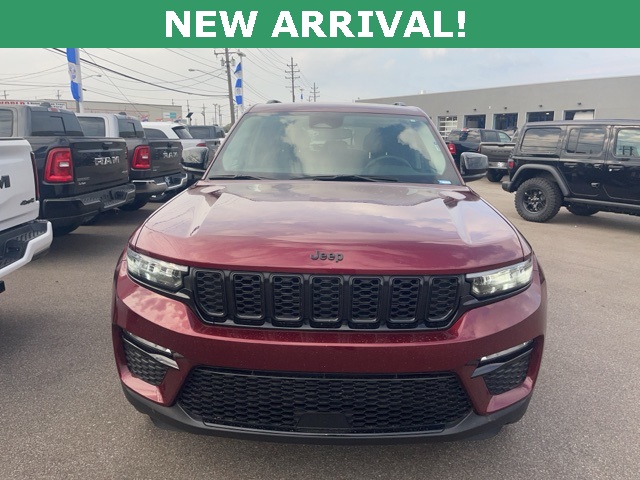 2023 Jeep Grand Cherokee Limited photo 2