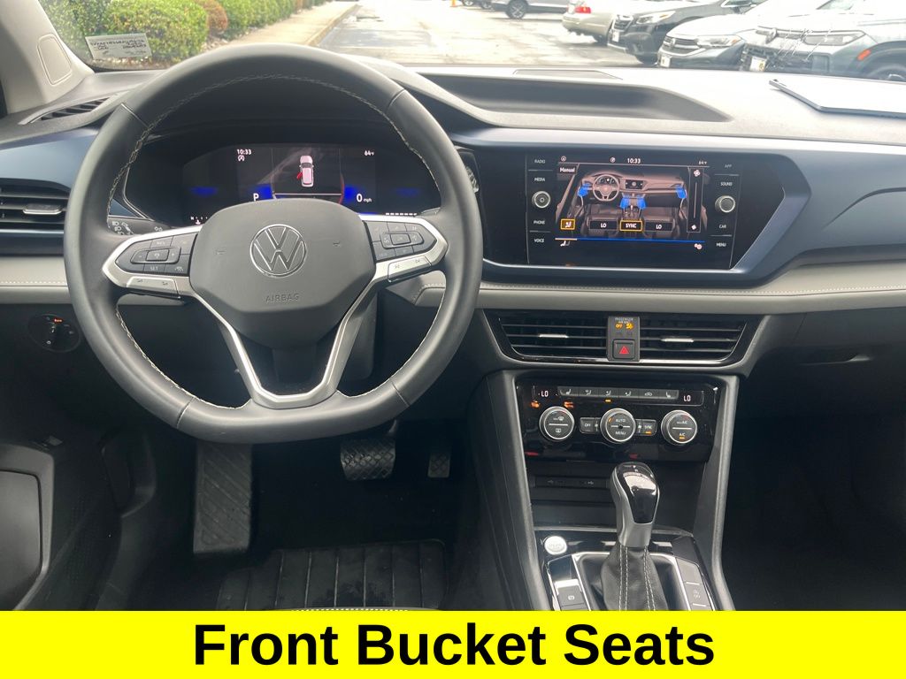 2024 Volkswagen Taos SE photo 24