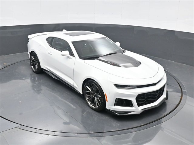 2020 Chevrolet Camaro ZL1's photo