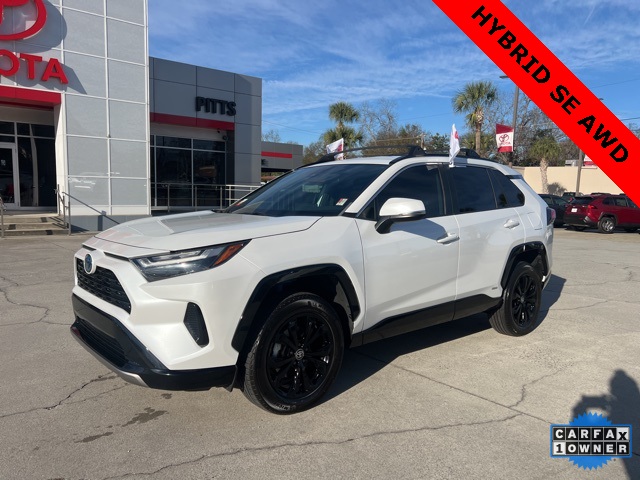2023 Toyota RAV4 SE