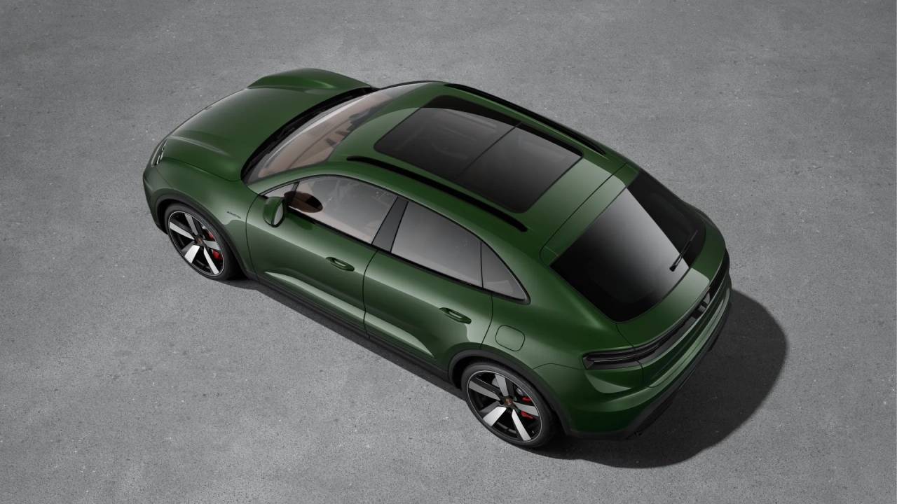 2025 Porsche Macan Electric photo 4
