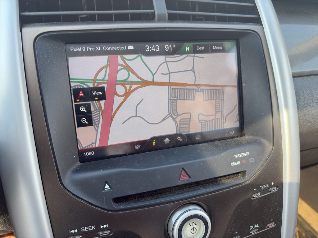 2011 Ford Edge SEL photo 3