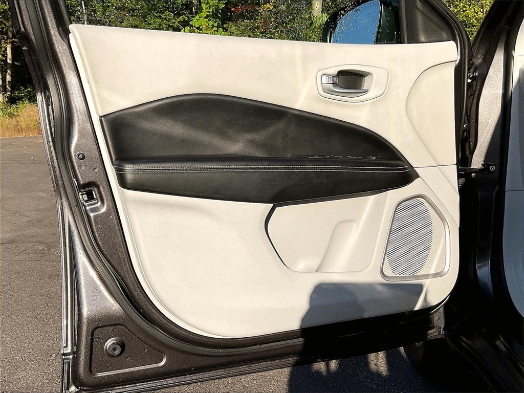 2018 Jeep Compass Latitude photo 8