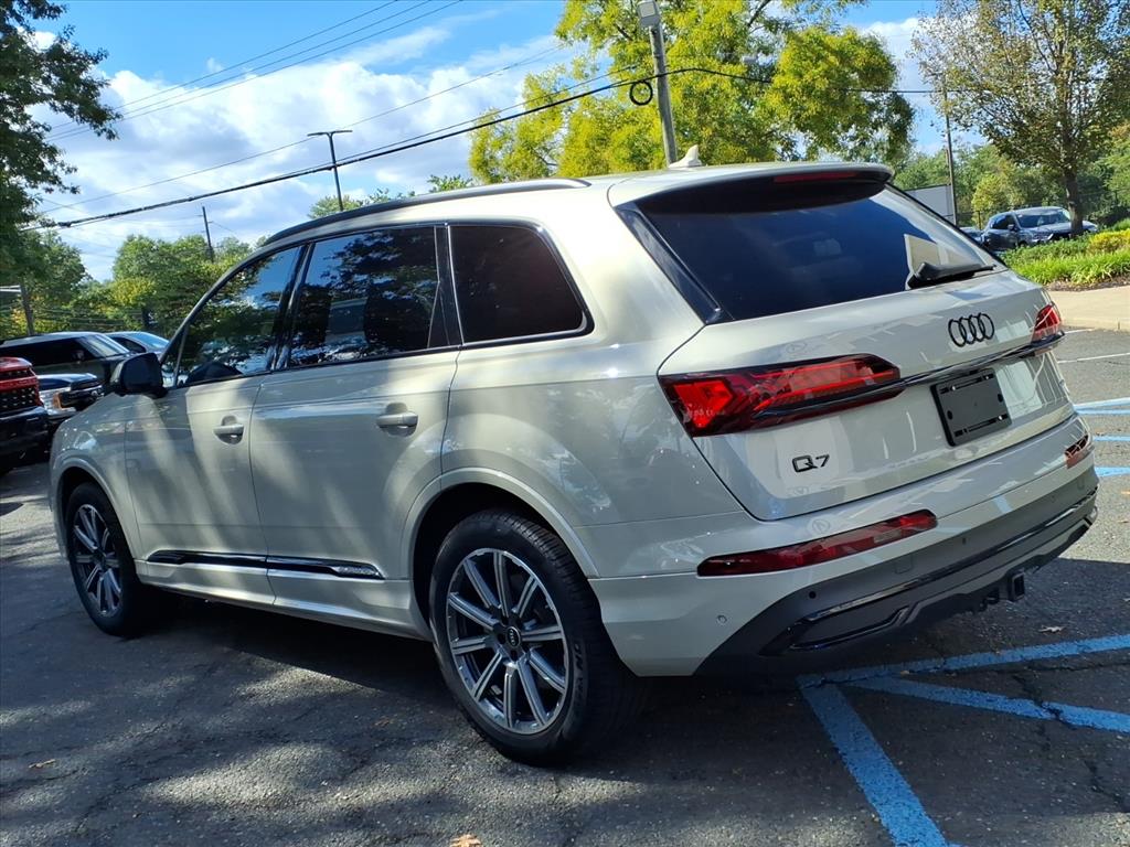 2023 Audi Q7 Premium Plus 45 photo 6