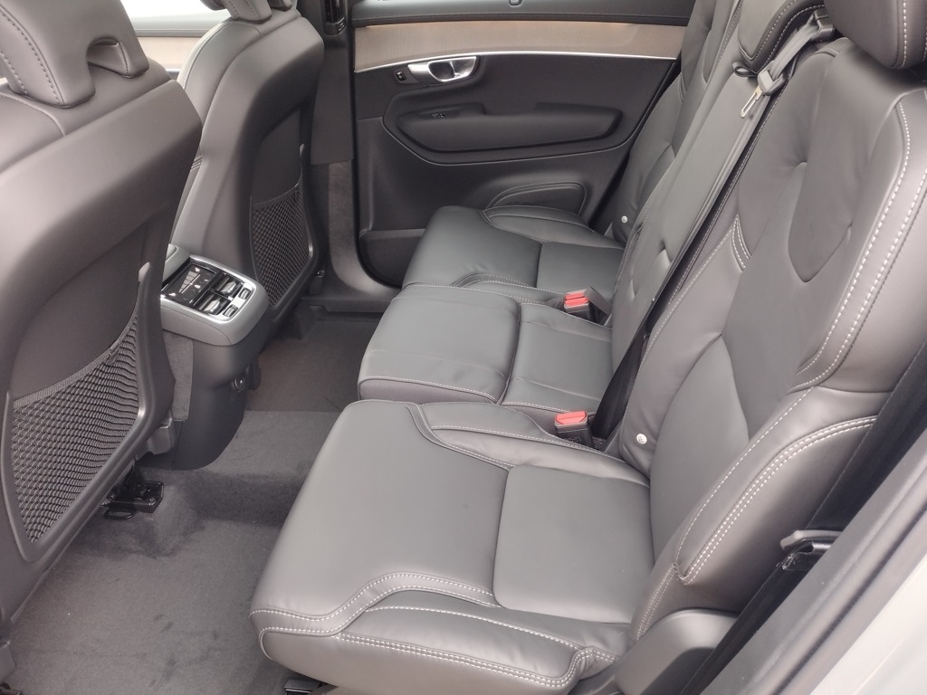 2026 VOLVO XC90 - Image 20