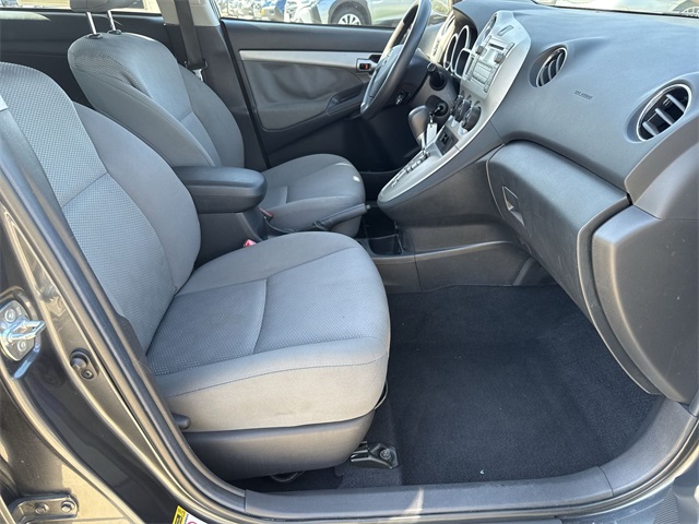 2010 Toyota Corolla Matrix L 4WD photo 13