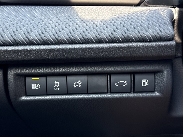 2025 Toyota Camry SE photo 16