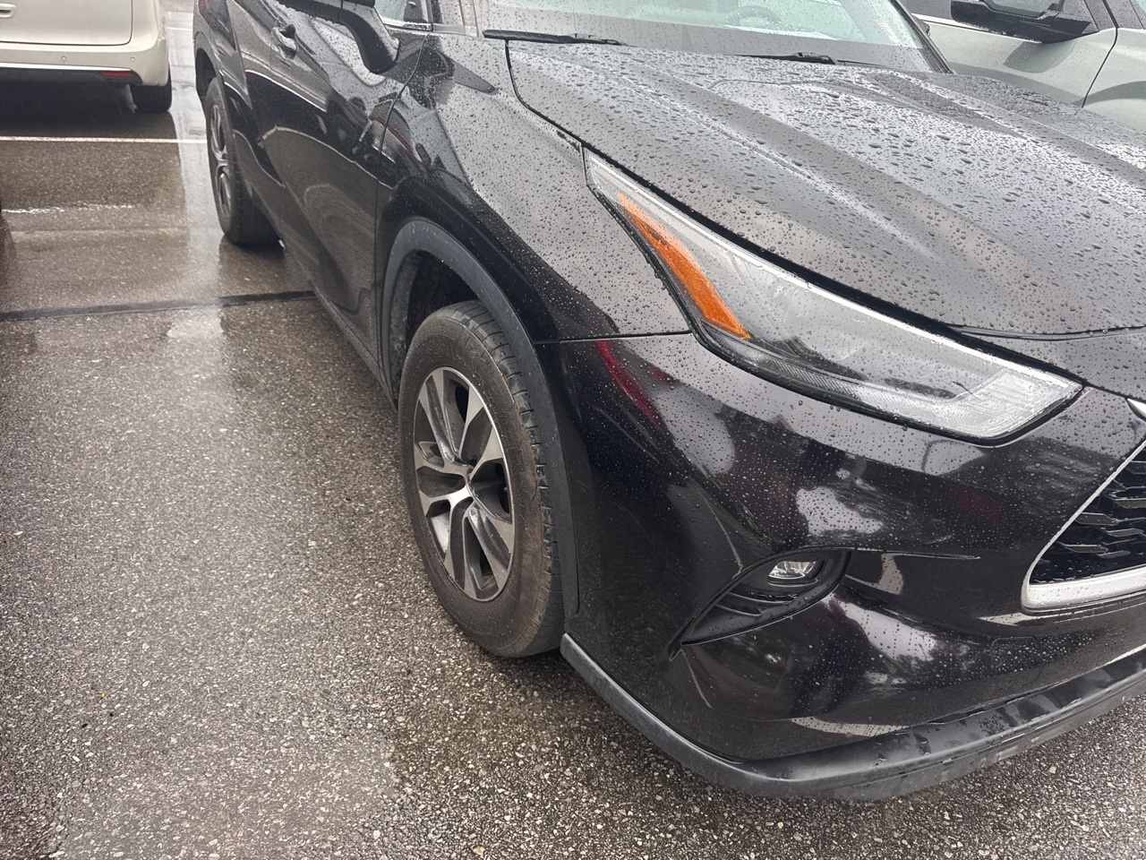 2022 Toyota Highlander XLE photo 4