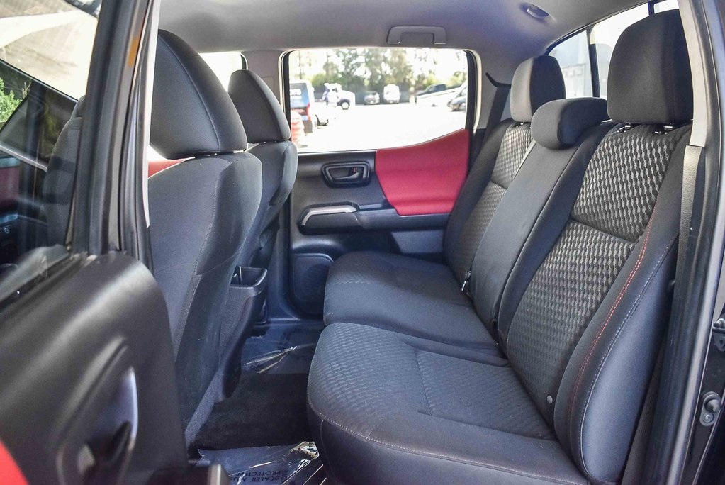 2023 Toyota Tacoma SR5 photo 17