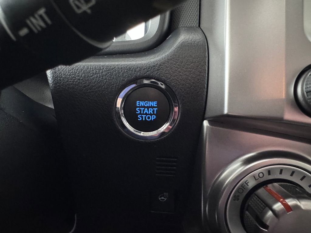 2024 Toyota 4Runner SR5 Premium photo 17