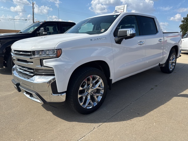 2019 Chevrolet Silverado 1500 LTZ photo 2