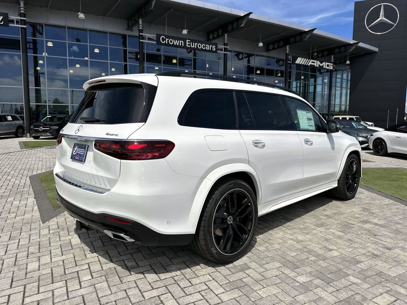 2026 Mercedes Benz GLS 450 4MATIC photo 4