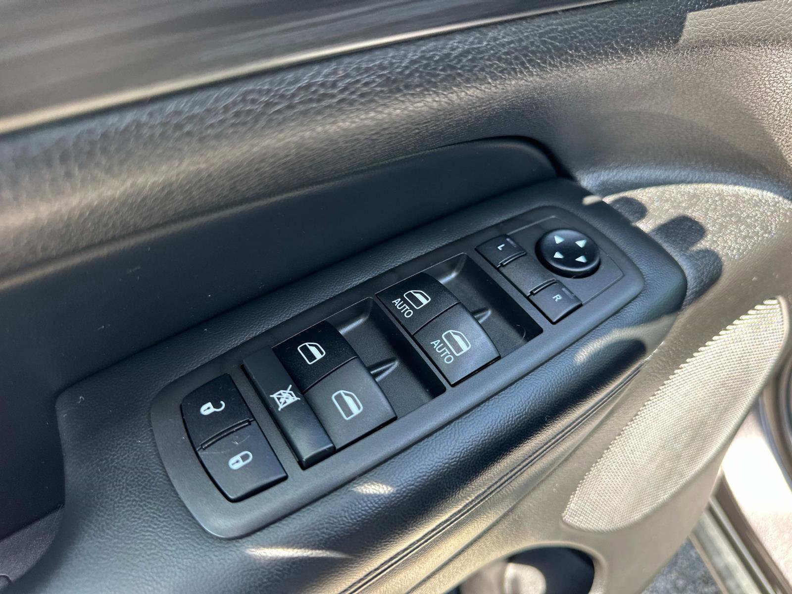 2021 Jeep Grand Cherokee Laredo E photo 15