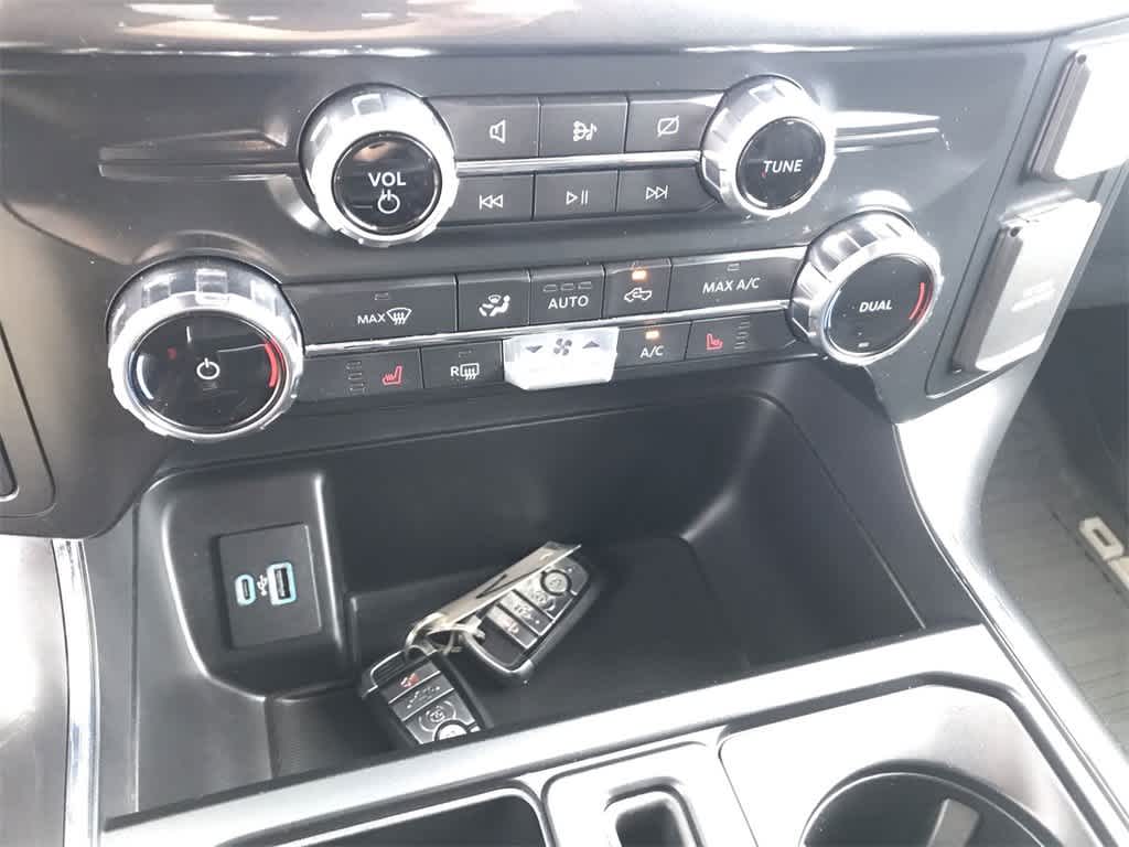 2022 Ford F-150 XLT photo 18