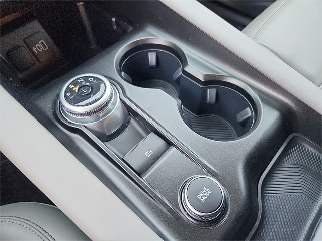 2025 Ford Explorer photo 11