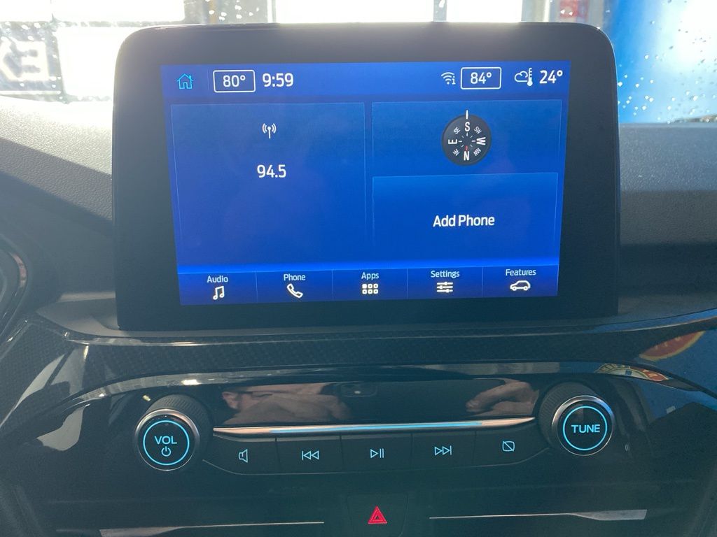 2023 Ford Escape ST-Line photo 2