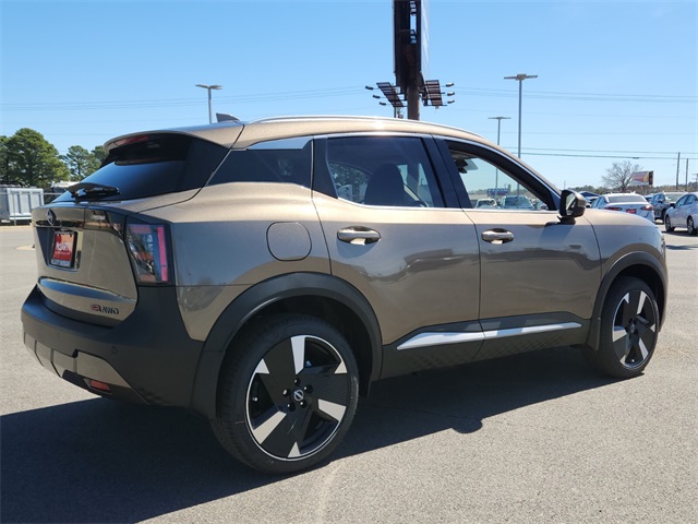 2025 Nissan Kicks SR photo 3