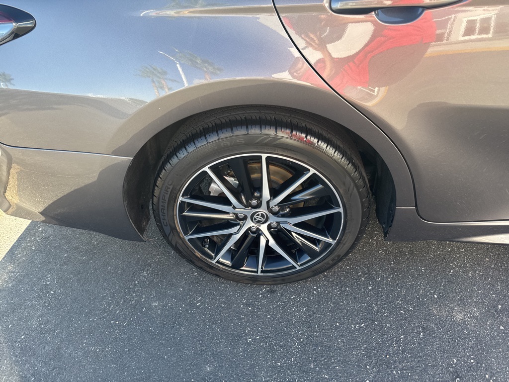 2022 Toyota Camry SE photo 21