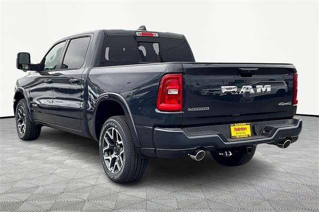 2025 Ram 1500 Laramie photo 3