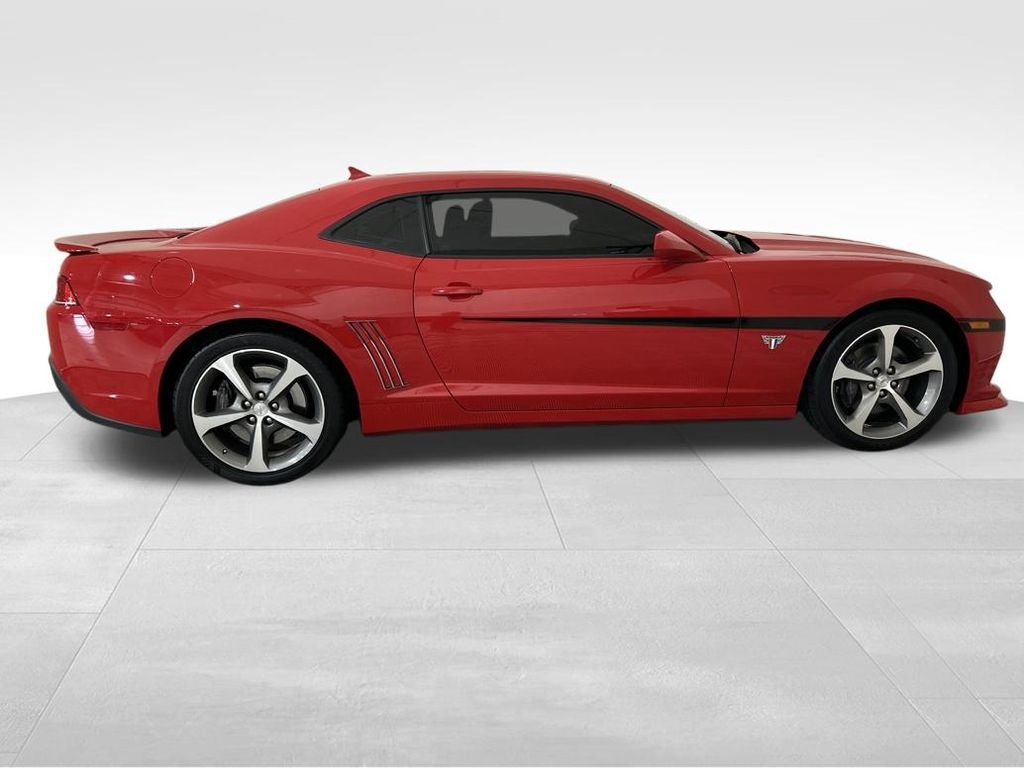 2015 Chevrolet Camaro SS photo 11