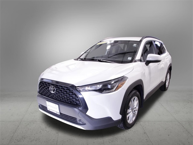 2022 Toyota Corolla Cross LE's photo