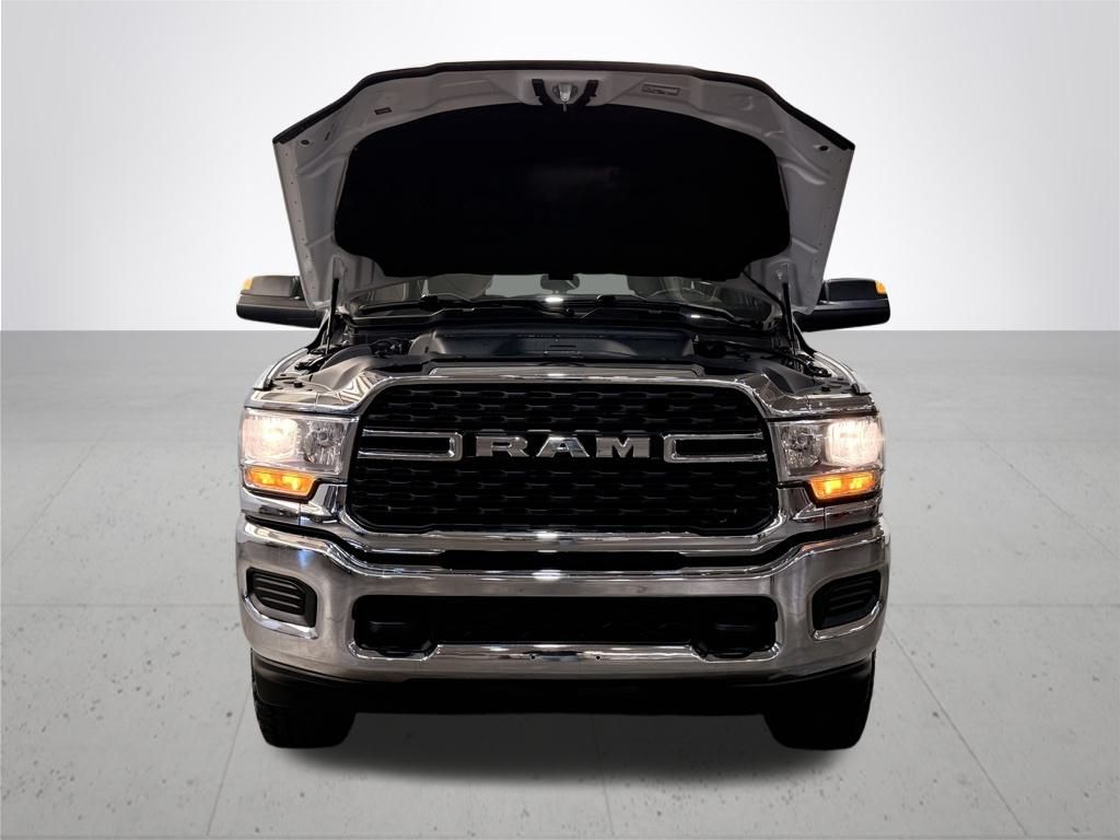2022 Ram 3500 Big Horn photo 4