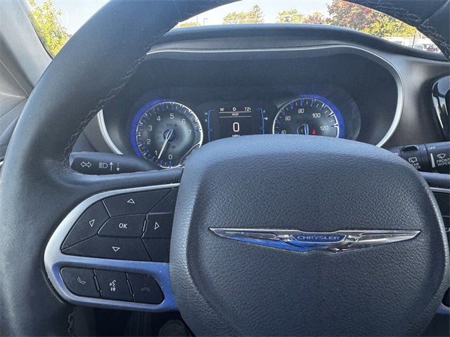 2017 Chrysler Pacifica Touring L photo 23