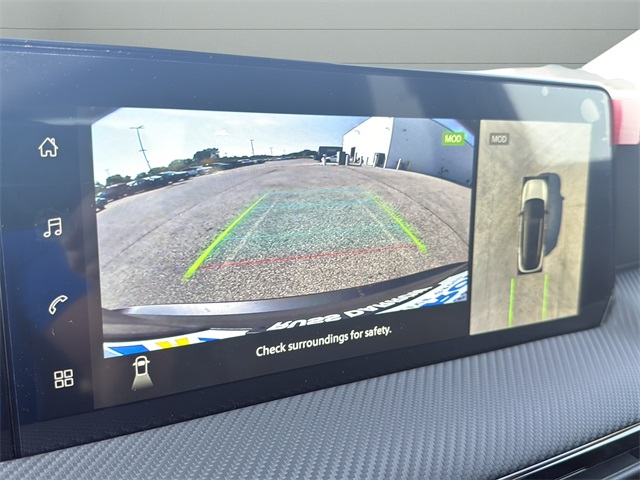 2026 Nissan Kicks SR photo 23